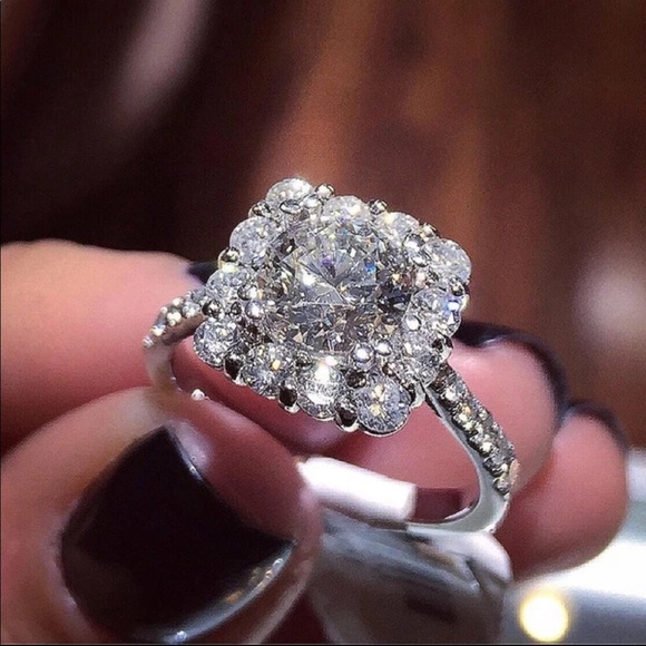 New 925 Silver Beautiful Diamond Bridal Ring - Picture 4 of 4